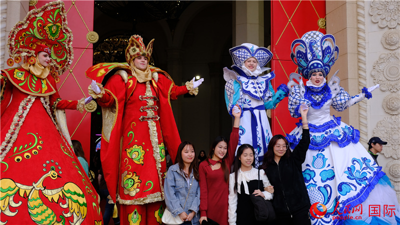 北京展覽館舉辦首屆俄羅斯“謝肉節(jié)”慶?；顒?。人民網(wǎng) 褚夢琦攝