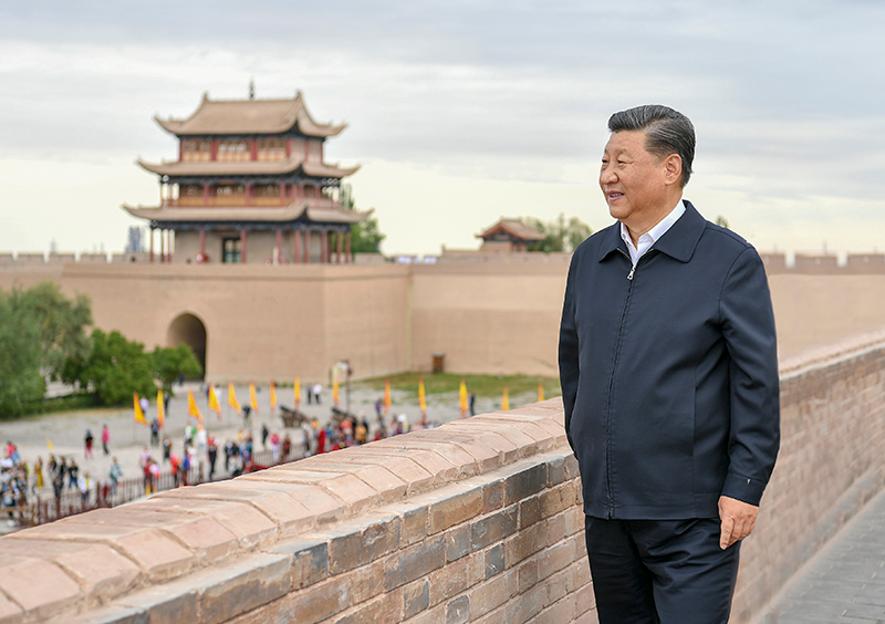 2019年8月20日，習(xí)近平總書記來到甘肅嘉峪關(guān)關(guān)城，登上城樓察看關(guān)城整體面貌，聽取河西走廊長城、關(guān)隘歷史文化情況介紹。